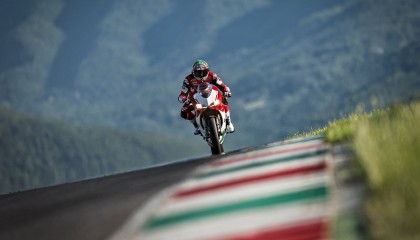 开云入口-跨联赛神操作！热火备战CBA、拉齐奥备战西甲、黄蜂紧盯英超，球迷看呆